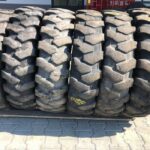  Opona do koparek kołowych 10.00-20 DO KOPARKI KOŁOWEJ / 70% Bieżnika