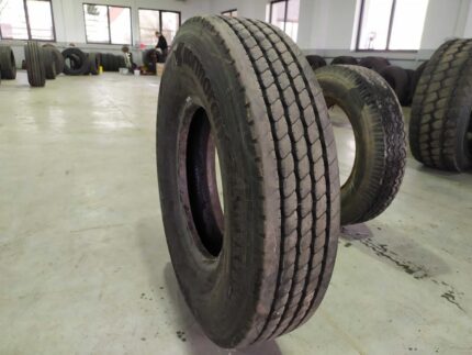  Opona ciężarowa 10.00R20 KORMORAN / 90% Bieżnika
