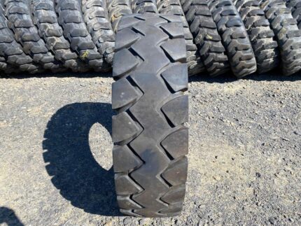 Opona do koparki kołowej 11.00-20 KENDA KINETICS K610 / 50% Bieżnika