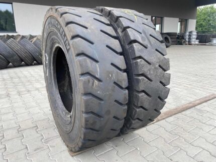  Opona do wózków widłowych 11.00R20 MICHELIN XZM STABIL X / 60-70% Bieżnika