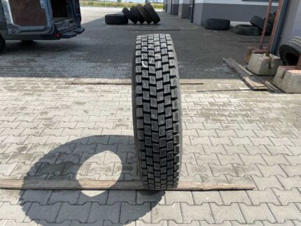 Opona ciężarowa 11R22.5 BIEŻNIKOWANA TYP MICHELIN XDE2 / 100% Bieżnika