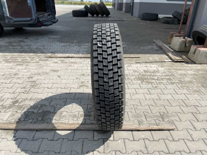 Opona ciężarowa 11R22.5 BIEŻNIKOWANA TYP MICHELIN XDE2 / 100% Bieżnika