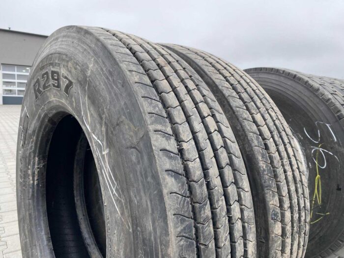 Opony ciężarowe 11R22.5 BRIDGESTONE R297 / 13-15mm