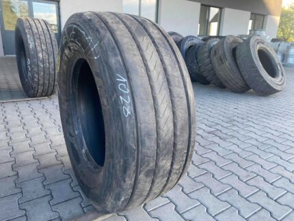  Opona ciężarowa 385/55R22.5 UNIROYAL TH40 / 13mm