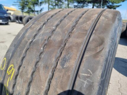 Opona ciężarowa 445/45R19.5 SEMPERIT RUNNER T2 / 8-9mm