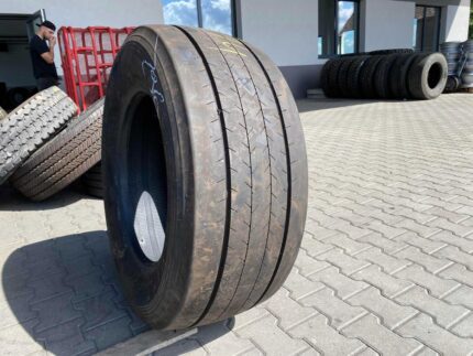  Opona ciężarowa 385/55R22.5 GOODYEAR FUELMAX T / 12-13mm