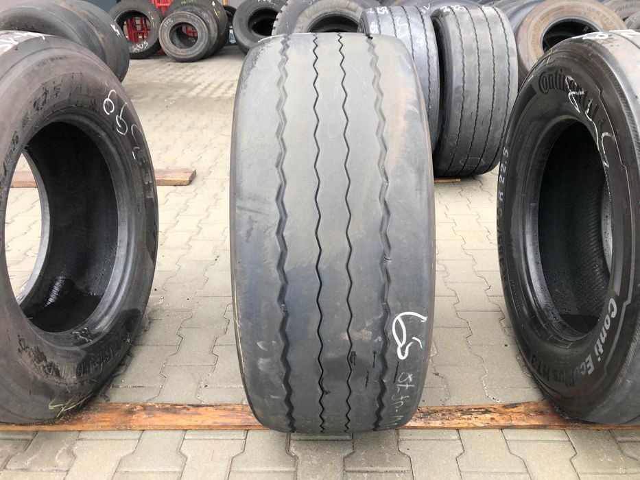 Opona używana do ciężarówki 385/55R22.5 BRIDGESTONE DURAVIS R-TRAILER 002 / 7-8mm Opona używana do ciężarówki 385/55R22.5 BRIDGESTONE DURAVIS R-TRAILER 002 / 7-8mm
