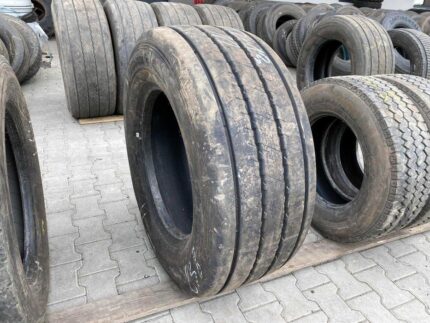 Opona używana do ciężarówki 385/55R22.5 BARUM BT200 ROAD / 12-13mm