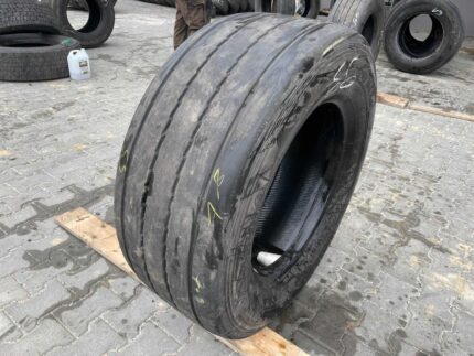  Opona używana do ciężarówki 385/55R22.5 BARUM BT200 ROAD / 7-8mm