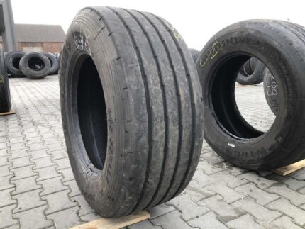 Opona używana do ciężarówki 385/55R22.5 ATHOS HG2144 / 10-11mm