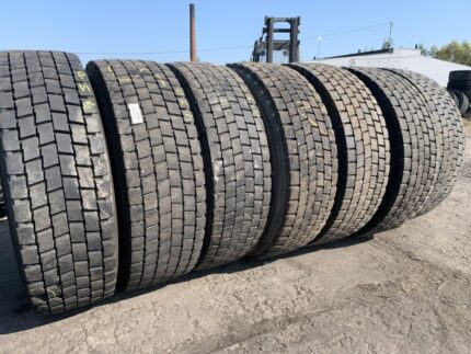  Opony używane do ciężarówki 315/70R22.5 BIEŻNIKOWANA TYP MICHELIN XDE2 / 12-15mm