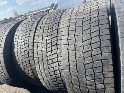 Opony używane do ciężarówki 315/70R22.5 PNEU LAURENT PLDE 3D / 6-9mm