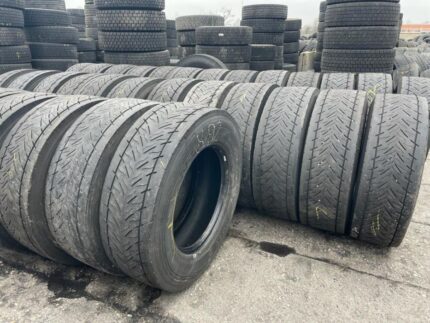 Opony używane do ciężarówki 315/70R22.5 GOODYEAR KMAX D / 8-11mm