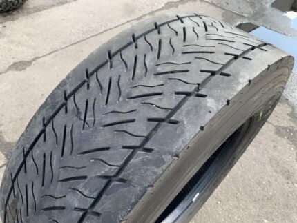Opona używana do ciężarówki 315/70R22.5 GOODYEAR KMAX D / 8-10mm