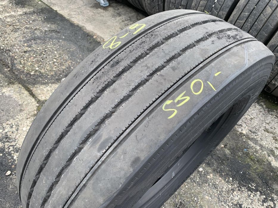 Opona używana do ciężarówki 315/70R22.5 CONTINENTAL HSL2 ECO-PLUS / 8-9mm Opona używana do ciężarówki 315/70R22.5 CONTINENTAL HSL2 ECO-PLUS / 8-9mm