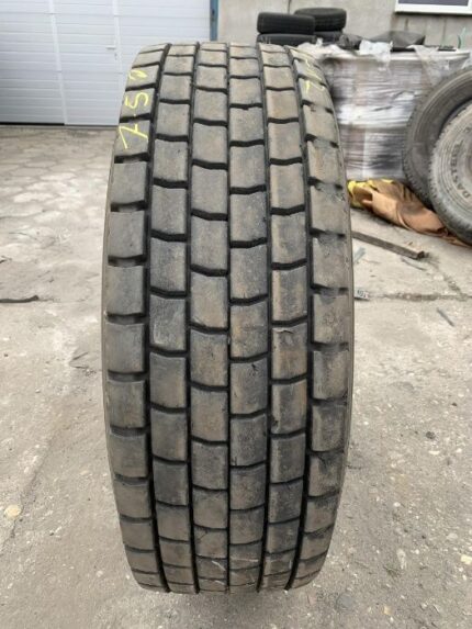 Opona używana do ciężarówki 315/70R22.5 CONTINENTAL HDR2 / 12mm