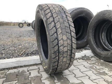  Opona używana do ciężarówki 295/60R22.5 AUSTONE ADR606 / 16-17mm