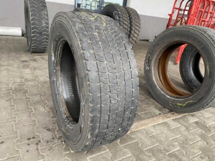  Opona używana do ciężarówki 295/60R22.5 BRIDGESTONE M749 / 7-8mm