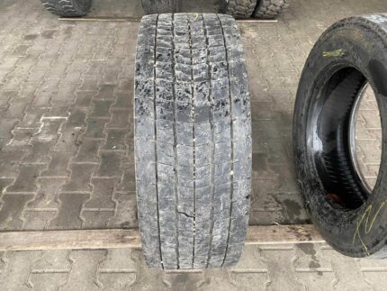 Opona używana do ciężarówki 295/60R22.5 BRIDGESTONE M749 / 8-9mm