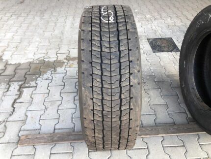 Opona używana do ciężarówki 295/60R22.5 BRIDGESTONE M749 / 9-10mm