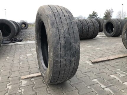  Opona używana do ciężarówki 295/60R22.5 GOODYEAR FUELMAX S GEN-2 / 8-9mm