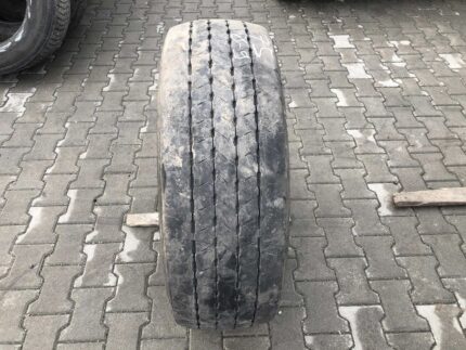 Opona używana do ciężarówki 295/60R22.5 GOODYEAR FUELMAX S GEN-2 / 8-9mm