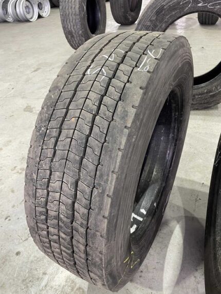  Opona używana do ciężarówki 295/60R22.5 BIEŻNIKOWANA TYP BRIDGESTONE M749 / 7-9mm