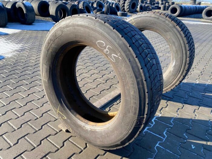 Opona używana do ciężarówki 295/60R22.5 BIEŻNIKOWANA TYP CONTINENTAL HD HYBRID / 10-12mm