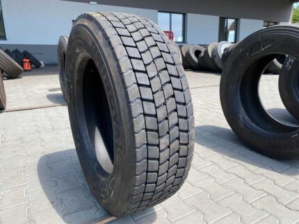  Opona używana do ciężarówki 295/60R22.5 BIEŻNIKOWANA TYP MICHELIN XDA / 16mm