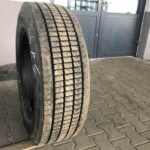  Opona używana do ciężarówki 295/60R22.5 BIEŻNIKOWANA RECAMIC TYP MICHELIN XZU3 / 17-18mm