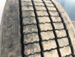 Opona używana do ciężarówki 295/60R22.5 BIEŻNIKOWANA RECAMIC TYP MICHELIN XZU3 / 17-18mm