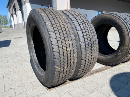 Opony używane do ciężarówki 295/60R22.5 BIEŻNIKOWANA TYP MICHELIN XDA2 / 15-16mm
