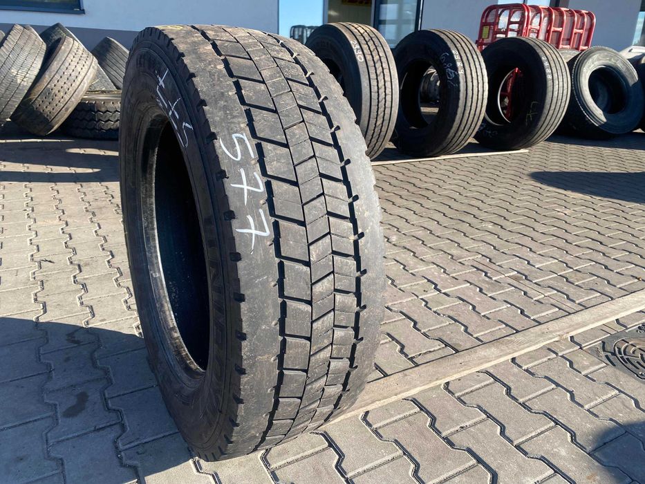 Opona używana do ciężarówki 295/60R22.5 UNIROYAL DH100 / 7-9mm Opona używana do ciężarówki 295/60R22.5 UNIROYAL DH100 / 7-9mm