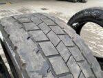 Opony używane do ciężarówki 295/60R22.5 UNIROYAL DH100 / 8-9mm