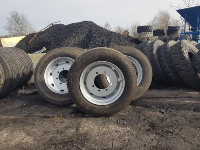 Opona do pojazdów ciężarowych 315/60r22.5 KOŁA DO PRZYCZEP ROLNICZYCH WĄSKIE 8-otworów ET0