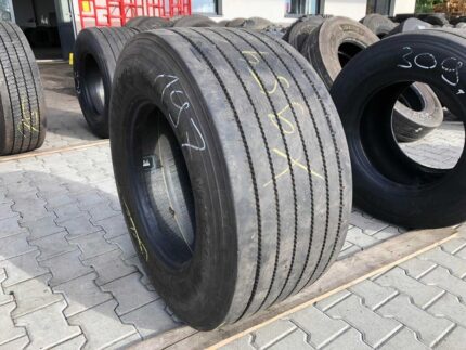 Opona używana do ciężarówki 435/50R19.5 MAXX MT3220 / 6-8mm