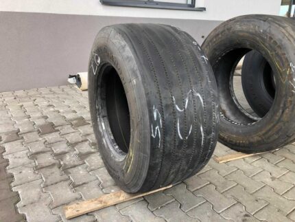 Opona używana do ciężarówki 435/50R19.5 KRONE KR711 / 6-7mm