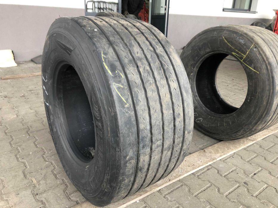 Opona używana do ciężarówki 435/50R19.5 HANKOOK TL10+ E-CUBE MAX / 7-8mm Opona używana do ciężarówki 435/50R19.5 HANKOOK TL10+ E-CUBE MAX / 7-8mm