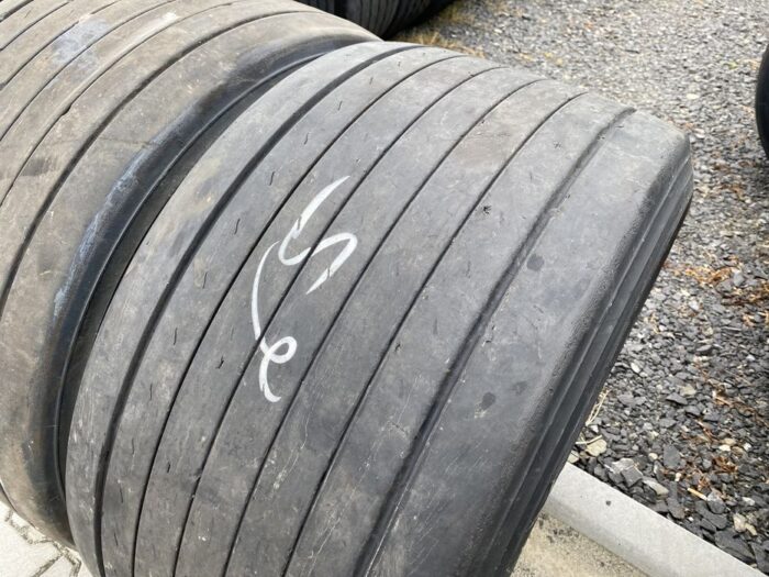 Opony używane do ciężarówki 435/50R19.5 HANKOOK E-CUBE BLUE TL20 / 5-7mm