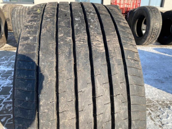 Opona używana do ciężarówki 435/50R19.5 GOODRIDE AT555 / 9-12mm