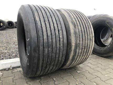  Opony używane do ciężarówki 435/50R19.5 BRIDGESTONE R166 II / 9-11mm