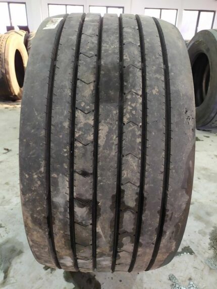  Opona używana do ciężarówki 435/50R19.5 BOTO BT215 / 11-12mm