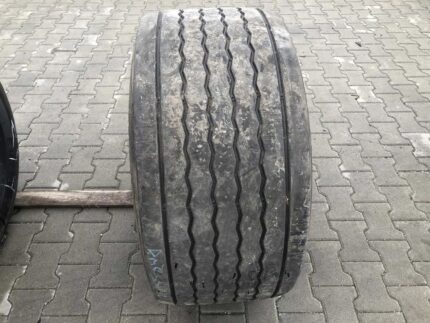 Opona używana do ciężarówki 435/50R19.5 BFGOODRICH ROUTE CONTROL T / 7-8mm