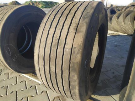  Opona używana do ciężarówki 435/50R19.5 BERLINER B818 / 7mm