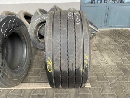  Opony używane do ciężarówki 435/50R19.5 BIEŻNIKOWANA TYP CONTINENTAL CONTI HYBRID HT3 /10-11mm
