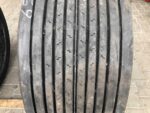 Opona używana do ciężarówki 435/50R19.5 BIEŻNIKOWANA NACZEPA MEGA / 10-11mm