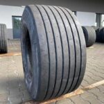  Opona używana do ciężarówki 435/50R19.5 BIEŻNIKOWANA RINGTREAD MEGA / 9-10mm