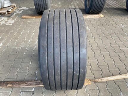 Opona używana do ciężarówki 435/50R19.5 BIEŻNIKOWANA RINGTREAD MEGA / 9-10mm