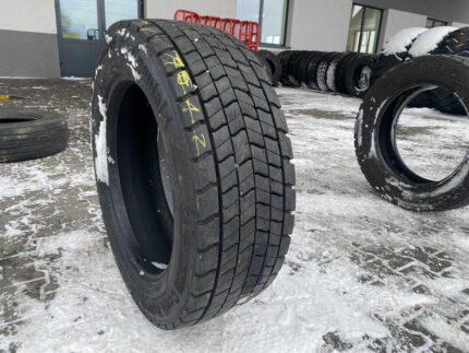 Opona ciężarowa  295/55R22.5 CONTINENTAL CONTI HYBRID HD3 / 13-14mm