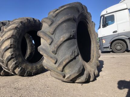  Opona do maszyn rolniczych 710/55-34 TRELLEBORG TWIN 422 / 60% bieżnika